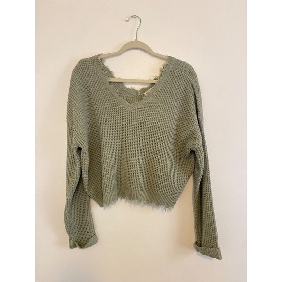 NWT Moon & Madison Sage Green Shark Bite Distressed Knit V-Neck Sweater Size L - Picture 1 of 5
